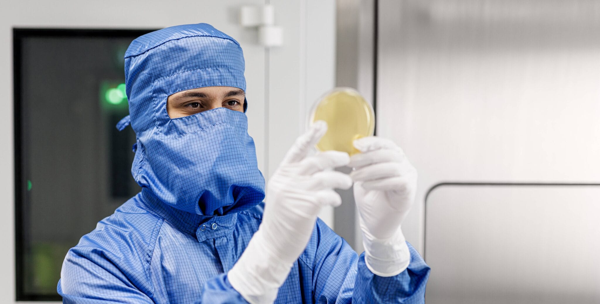 how long can virus live on clothes?