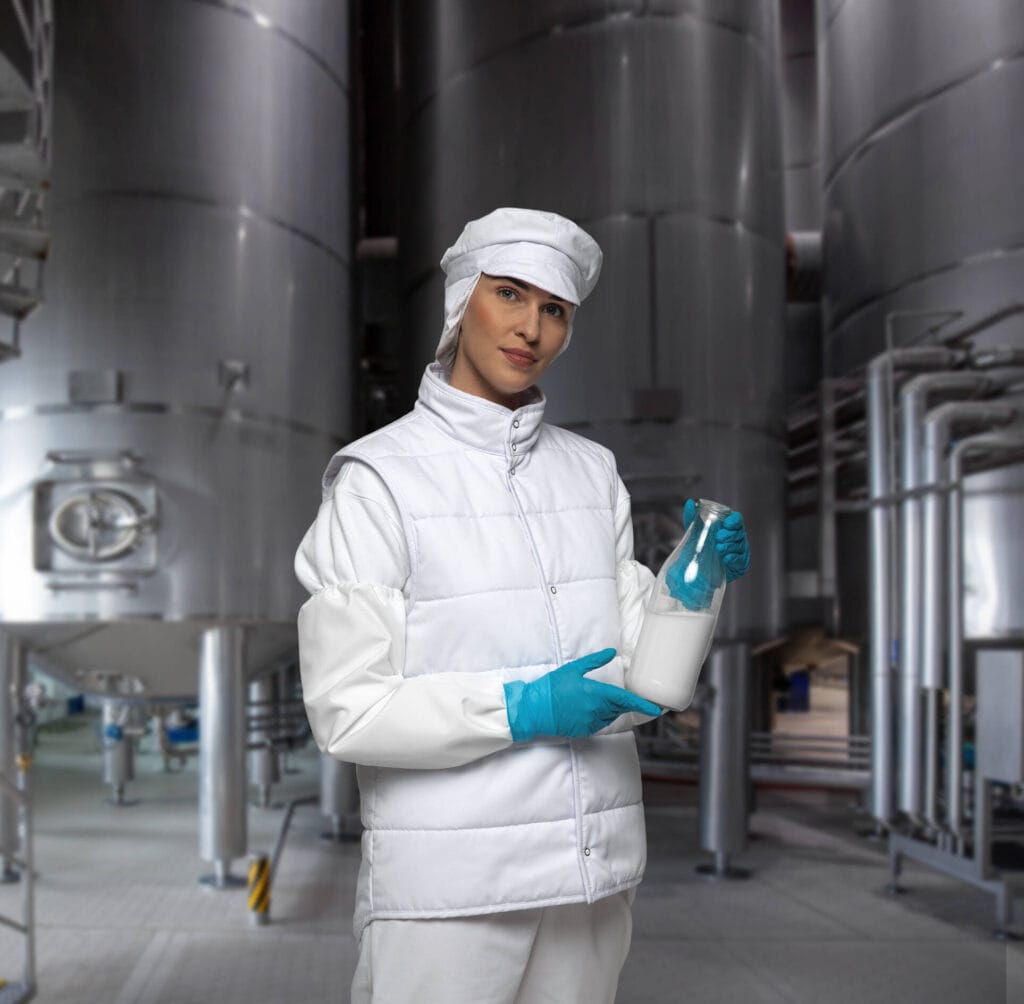 Our rental workwear service ensures that your employees always have hygienic workwear that protects not only your employees but also your products and working environment from contamination.
