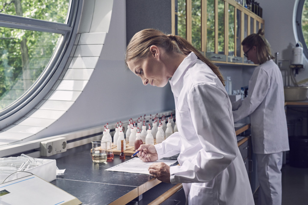 Ensure optimal hygiene levels while adhering to regulatory guidelines on the pharmaceutical industry. 