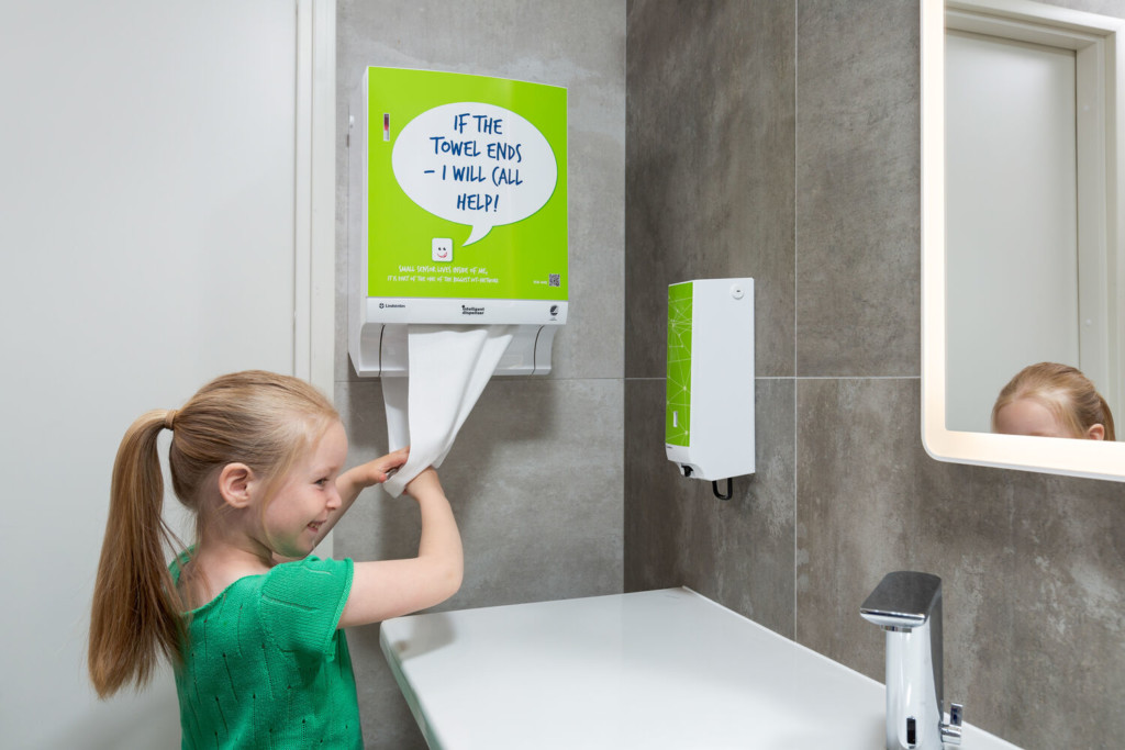 Cotton towel roll – advances circularity in washrooms