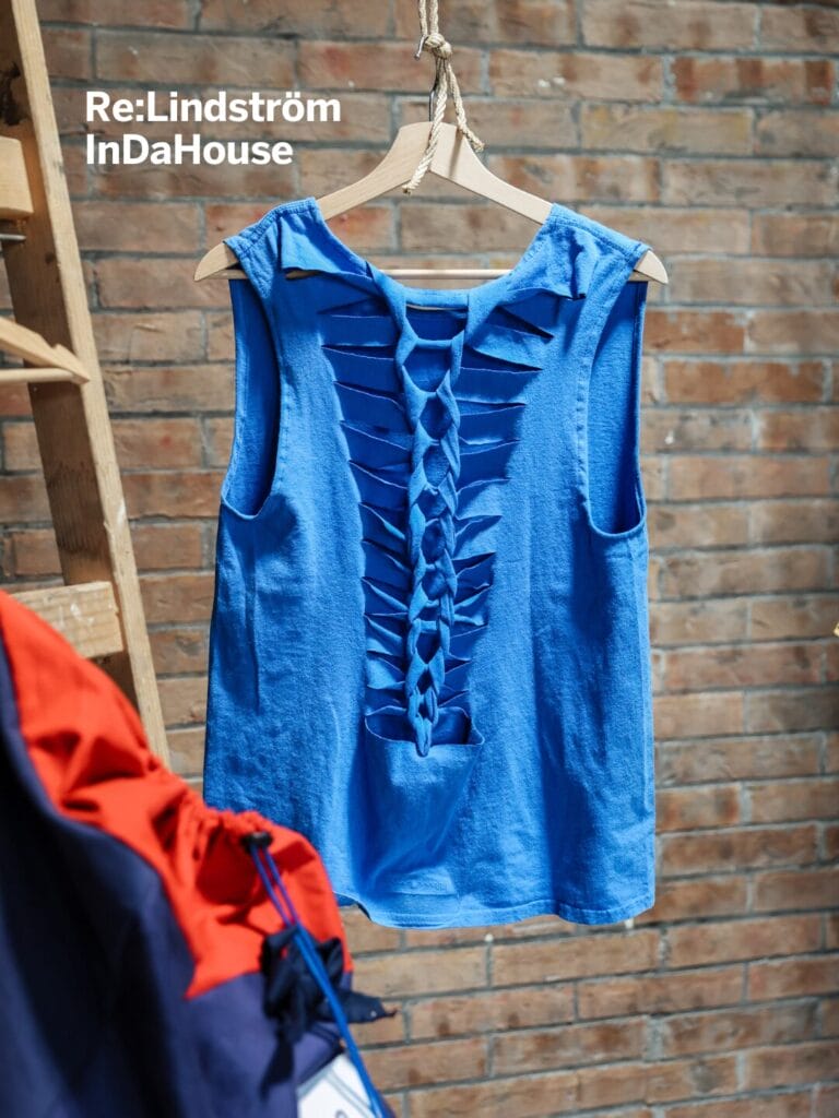 Blue top with pattern
