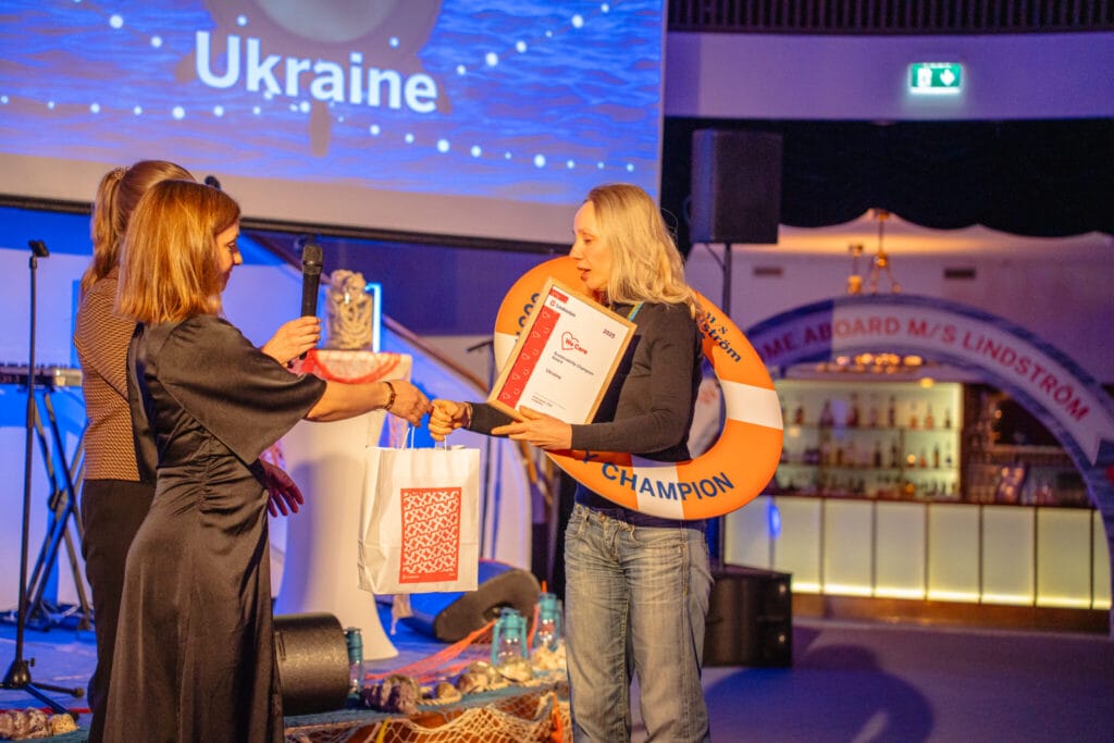 The Sustainability Champion award 2025 given for Lindström Ukraine. Inna Novikova, Managing Director of Lindström Ukraine receiving the award.