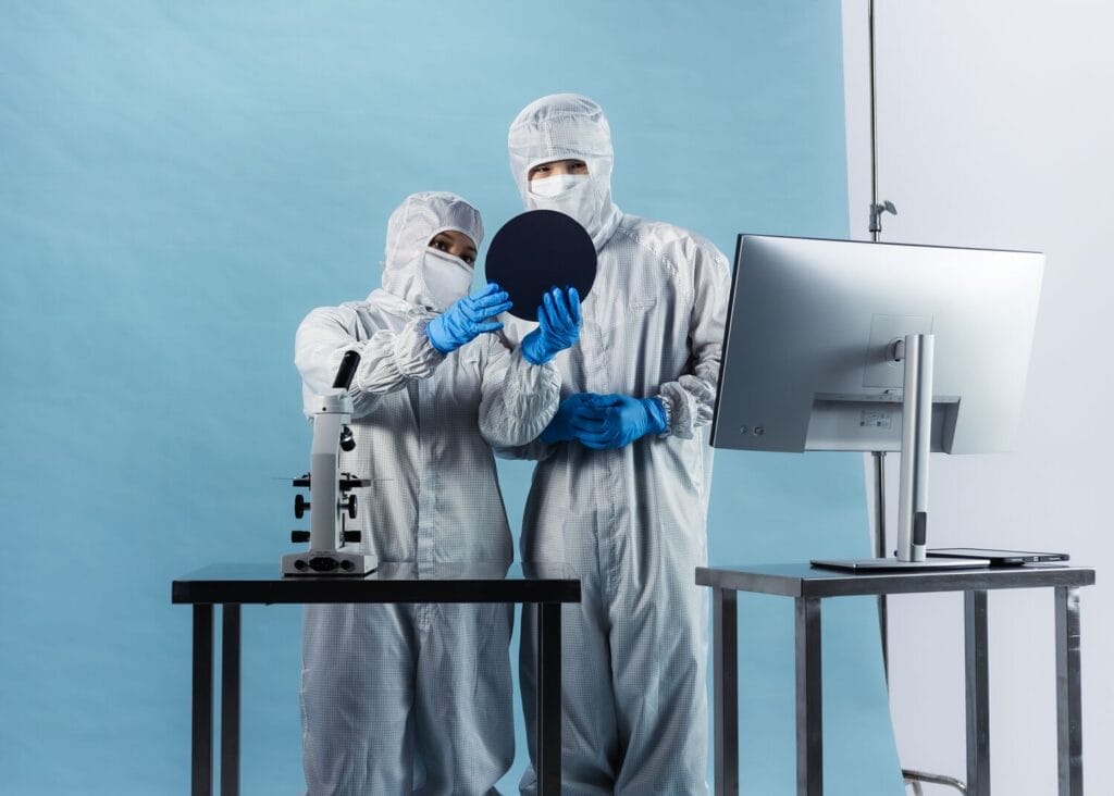 High-tech component manufacturing