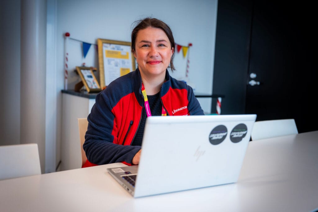 Kirsi Tuovinen, HR Manager, Linnanmäki enjoys Workwear Flex Service