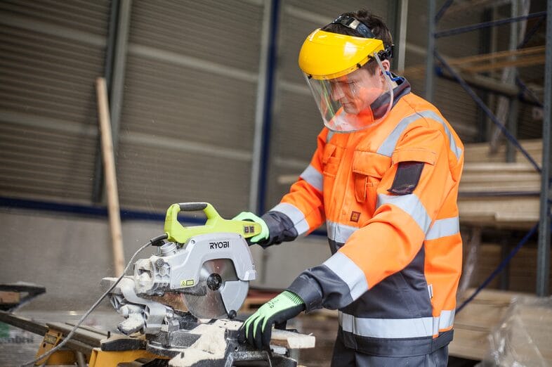 How to Choose the Best Workwear Solution for Your Business