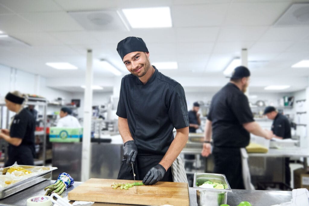 Vai darba apģērbs var ietekmēt darbinieku labsajūtu un produktivitāti?