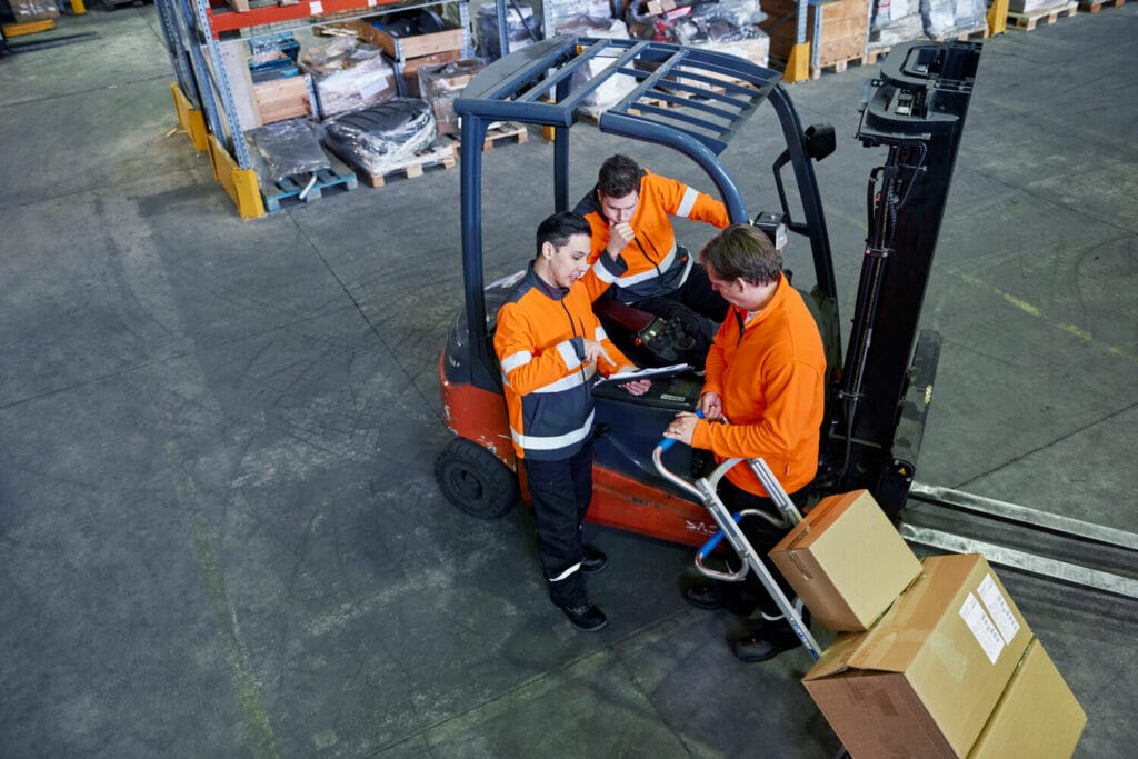 WorkerPro koleksiyonumuz profesyonel kullanım için tasarlanmıştır ve fonksiyonellik ve görünüm bakımından en çetin çalışma koşullarının gereksinimlerini karşılar.