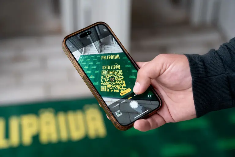 Otirači koji pričaju priču – partnerstvo Lindströma i stadiona Tammelan stvara poseban ugođaj