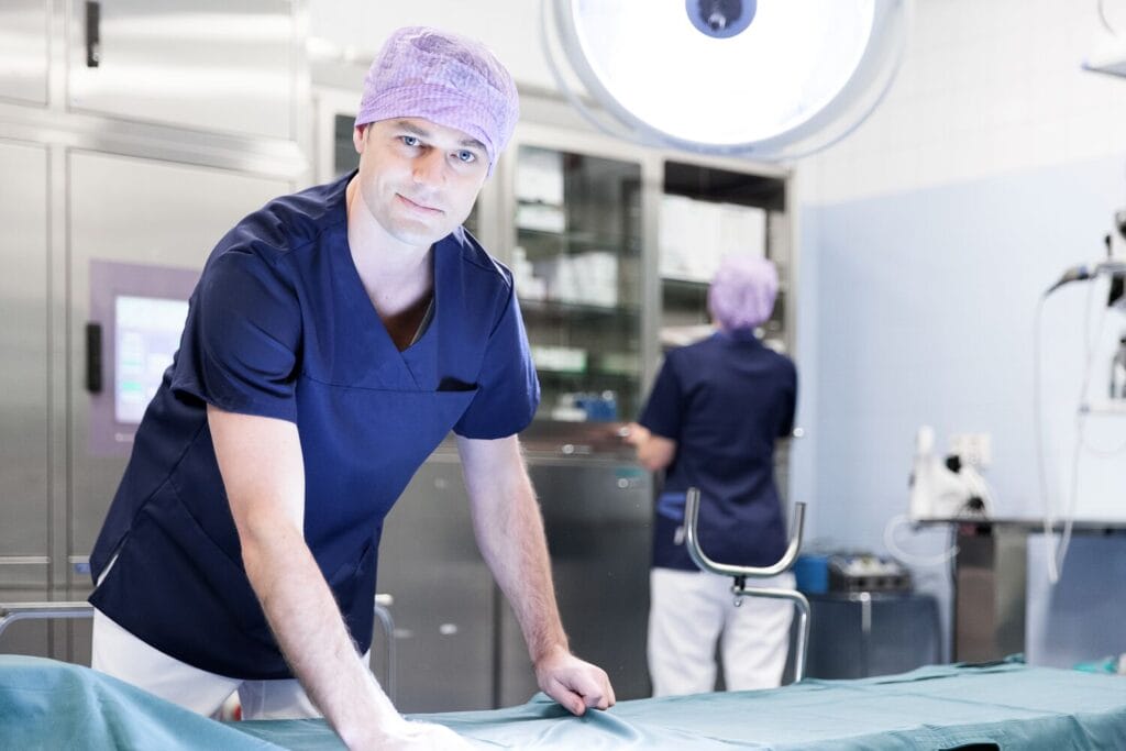 Specifičnosti i pravila za pranje radne odeće za zdravstvene radnike