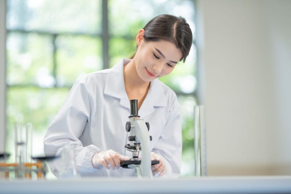 Rešenja radne odeće za laboratorije