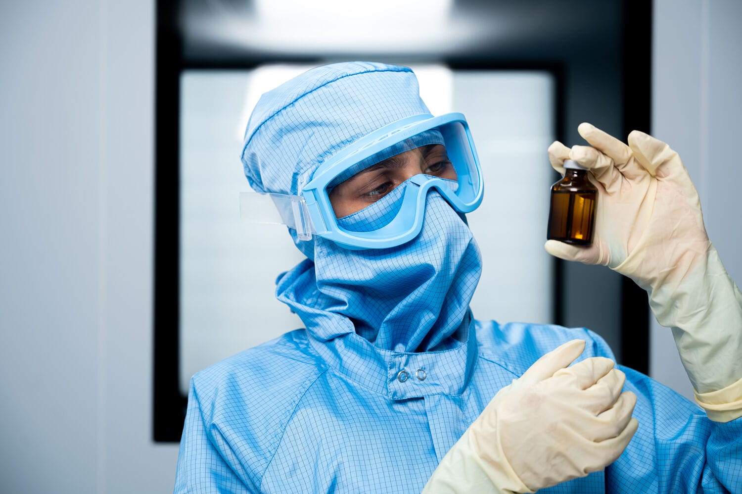 Cleanroom gowning and pharmaceutical contamination