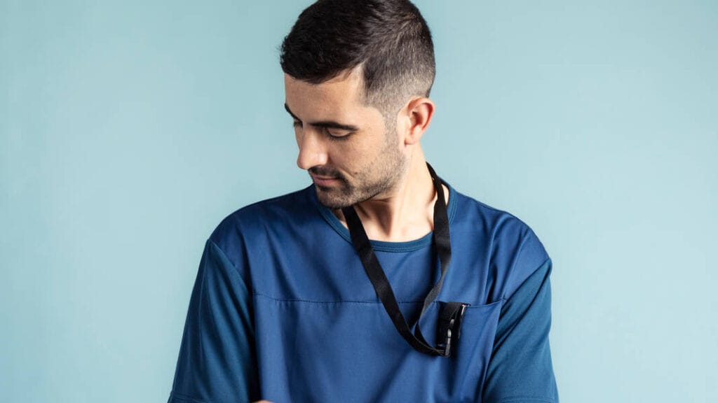 Top benefits of using gowning in healthcare settings