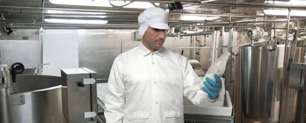 How dairy farms have benefited from sustainable rental dairy industry workwear?