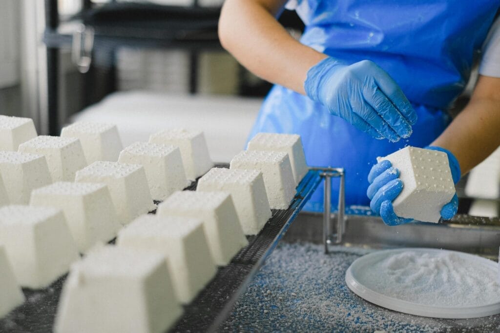Jak zaprojektować szatnię dla producenta żywności: 6 najważniejszych wskazówek