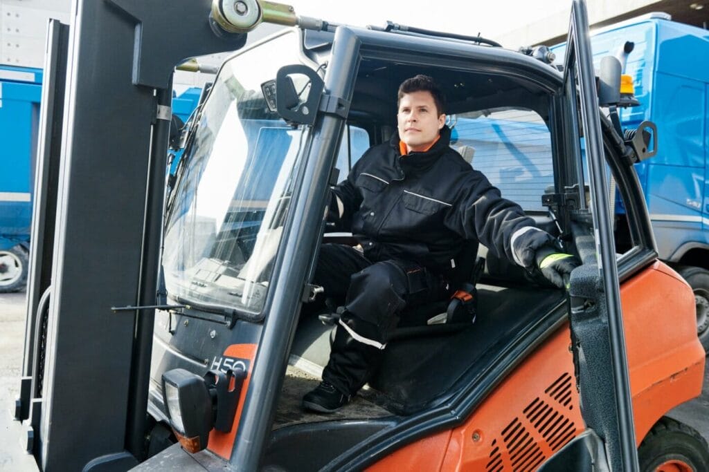 Warstwowanie odzieży roboczej (nie tylko) w warunkach zimowych