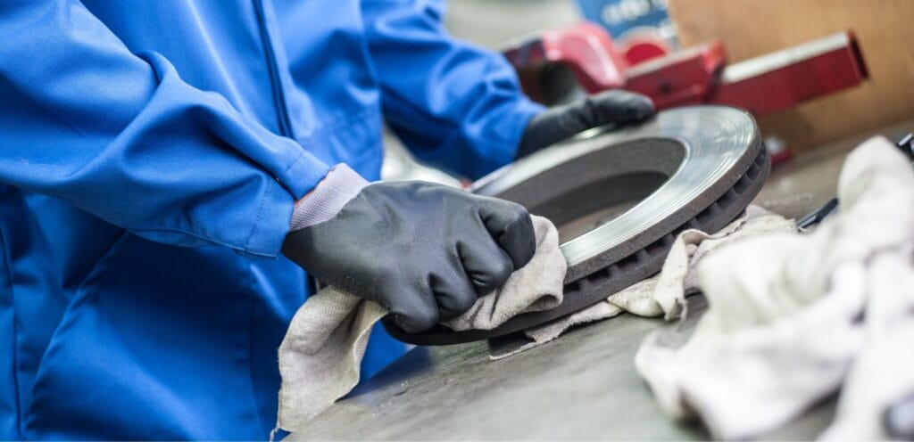 5 скрити разхода от използването на парцали за почистване в сервизите и производството