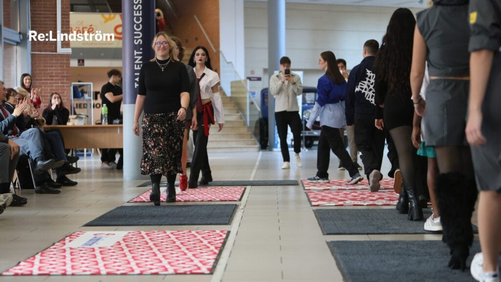 Fenntarthatóság a kifutón – Re:Lindström 2.0 divatshow az Óbudai Egyetem fesztiválján