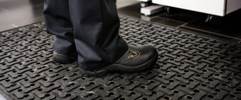 5 výhod protiúnavových ergonomických rohoží