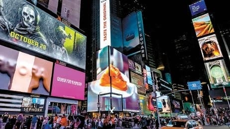 한국 음식, 글로벌 인기를 넘어 사상 최대 수출…위생복 관리의 중요성