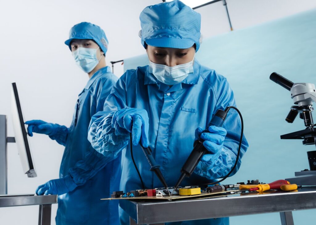 downtime due to cleanroom gown management