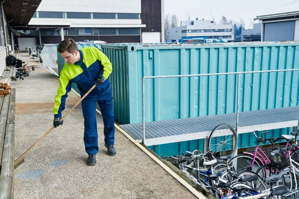 tiết kiệm chi phí đồng phục