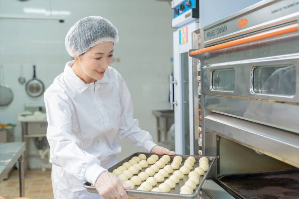vệ sinh đồng phục bếp