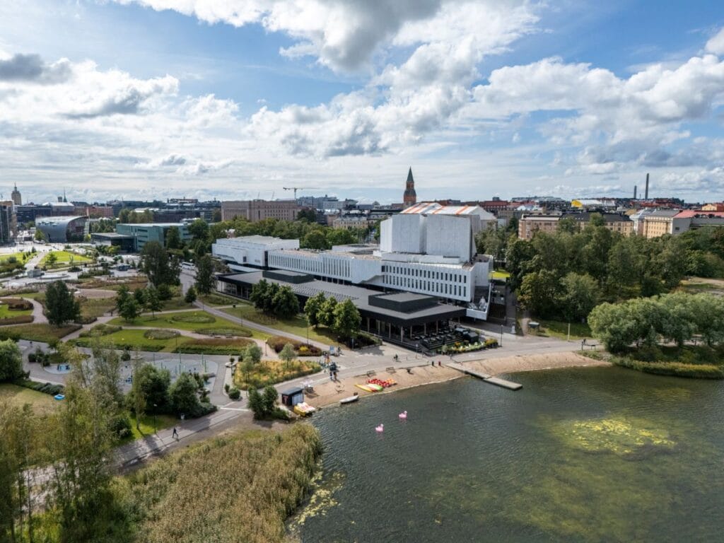 Sujuvaa ja vastuullista yhteistyötä – Lindström tukee uudistunutta Finlandia-taloa